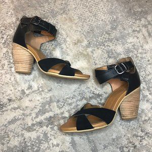 EMU Australia Size 7 Tweed Stacked Heel Sandals Black Leather Strappy W11180